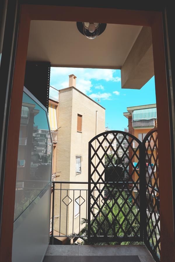 Il Viaggiatore Via Rimini Serapo 加埃塔 外观 照片