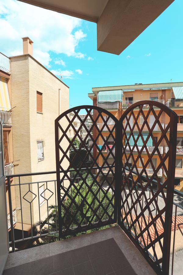 Il Viaggiatore Via Rimini Serapo 加埃塔 外观 照片